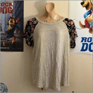 Soul Cake Raglan Sleeve Top Size Medium NEW NWOT